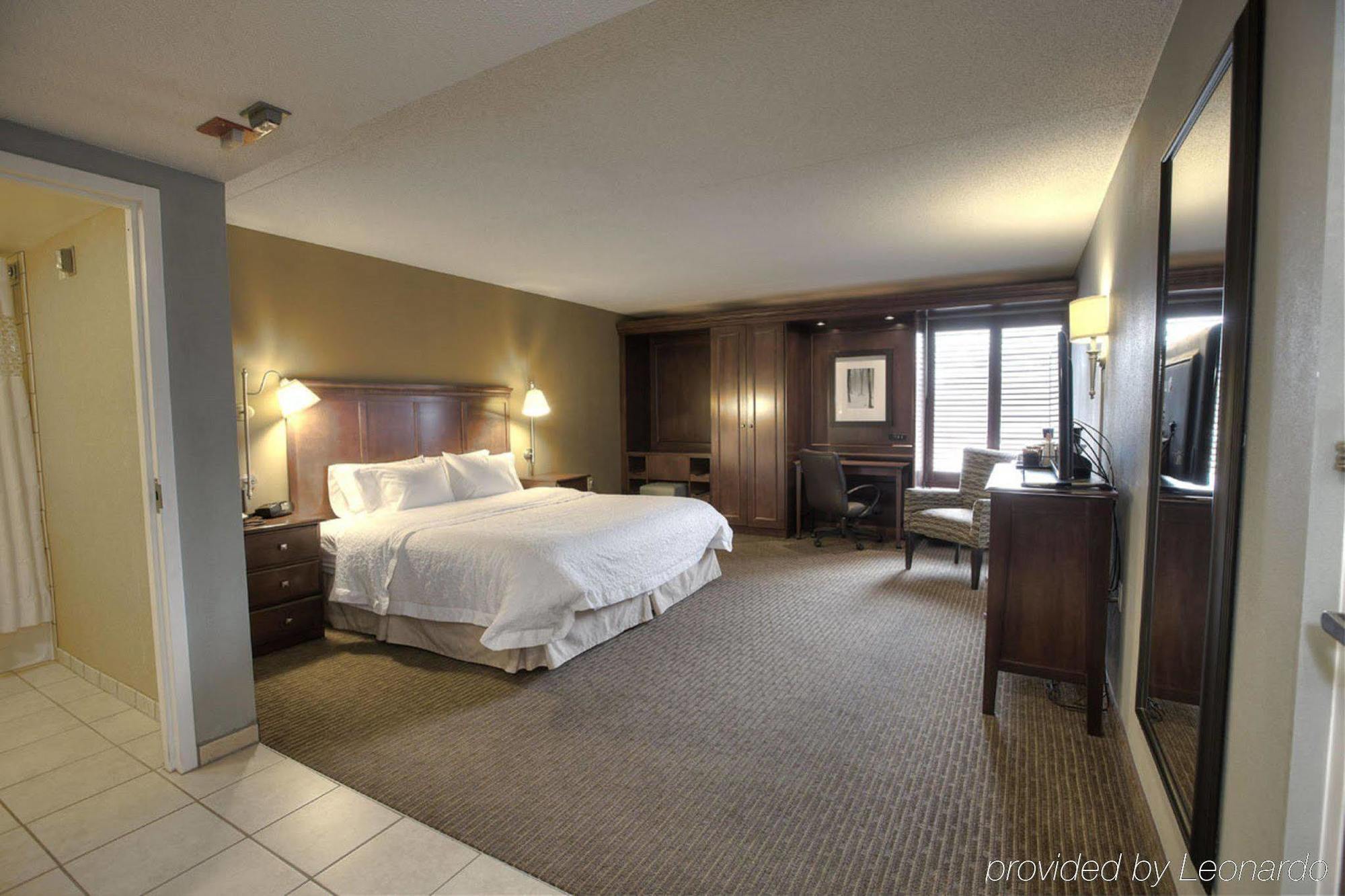 Hampton Inn Traverse City Exteriör bild
