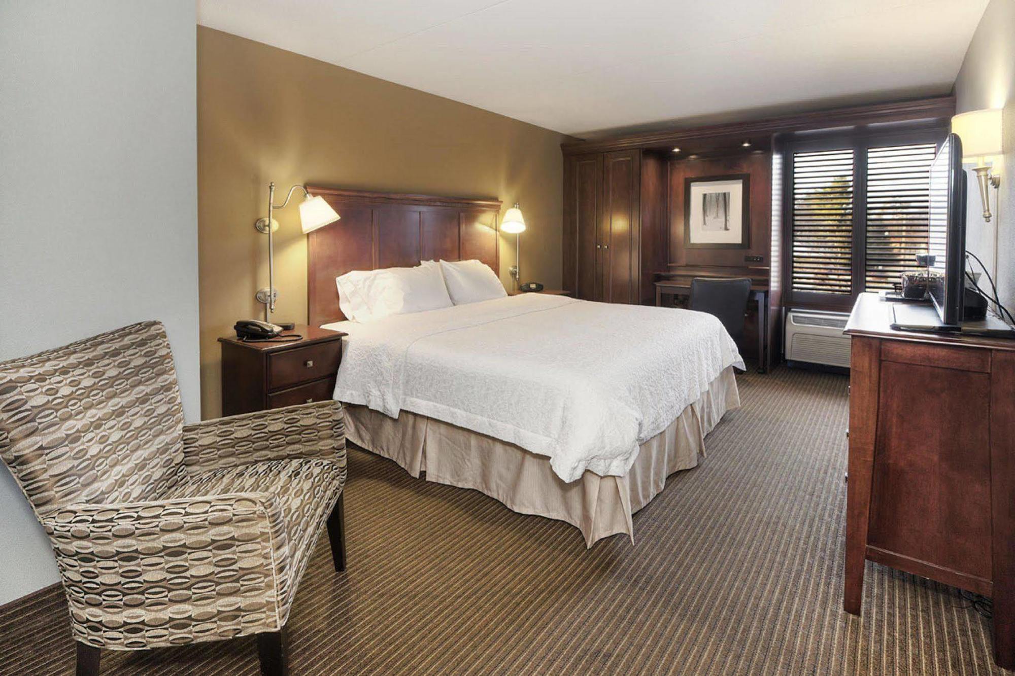 Hampton Inn Traverse City Exteriör bild